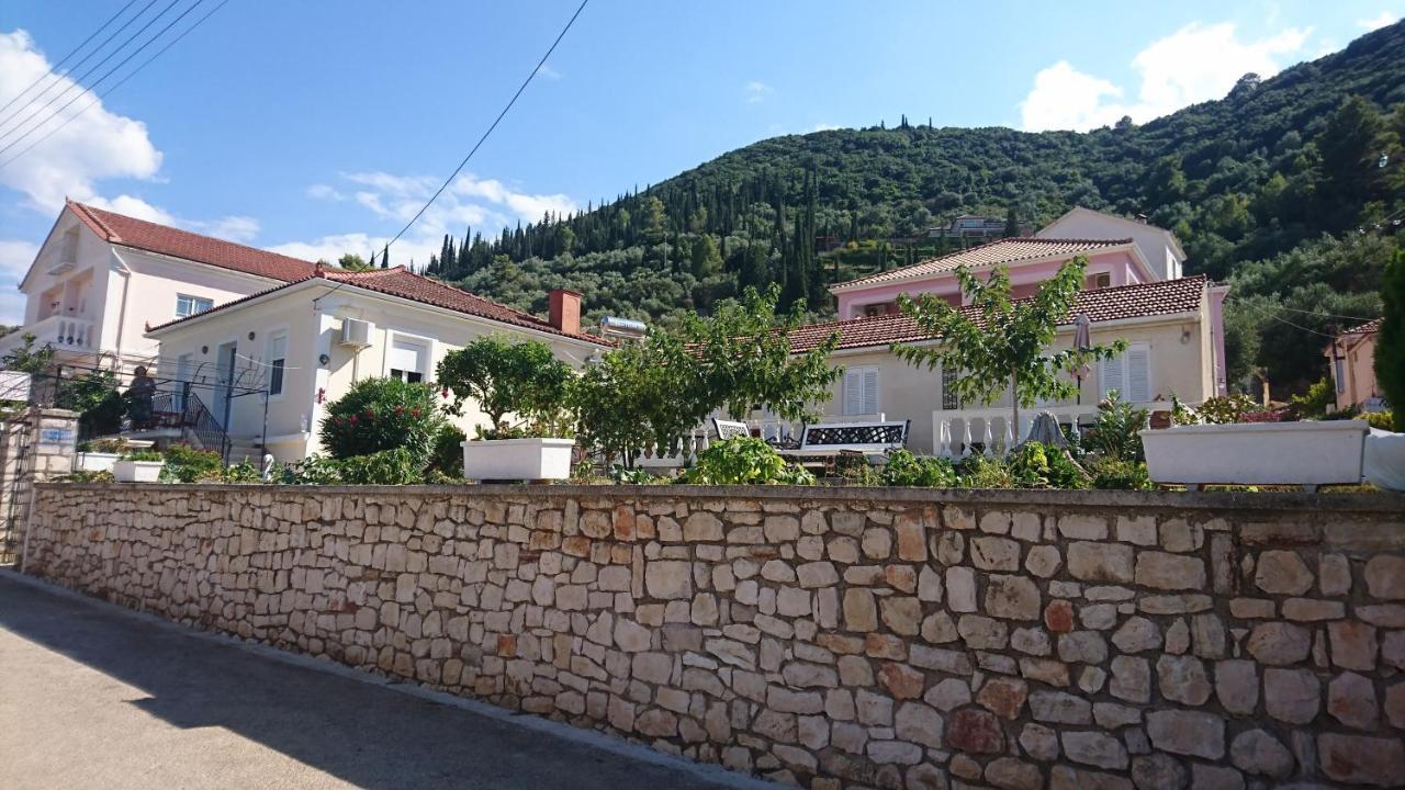 Iris Apartments Ithaca Vathí - Ítaca Exterior foto