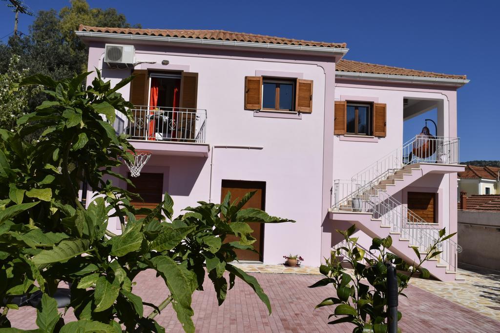 Iris Apartments Ithaca Vathí - Ítaca Exterior foto